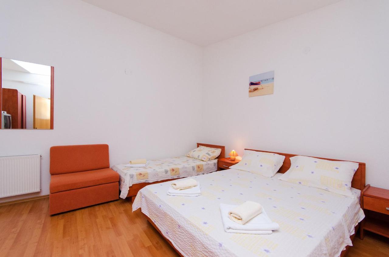 Apartments Marija Ivana Senj  Esterno foto